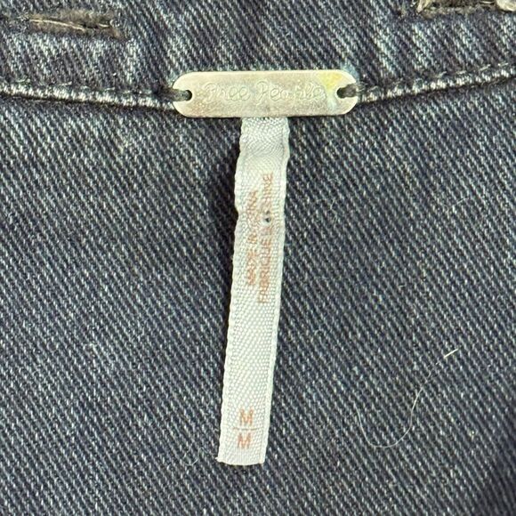 Free People Black‎ Distressed Denim Jacket with Knit Sleeves size M - Picture 7 of 10